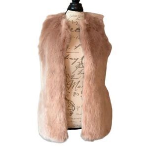 NWOT Bagatelle fax fur vest